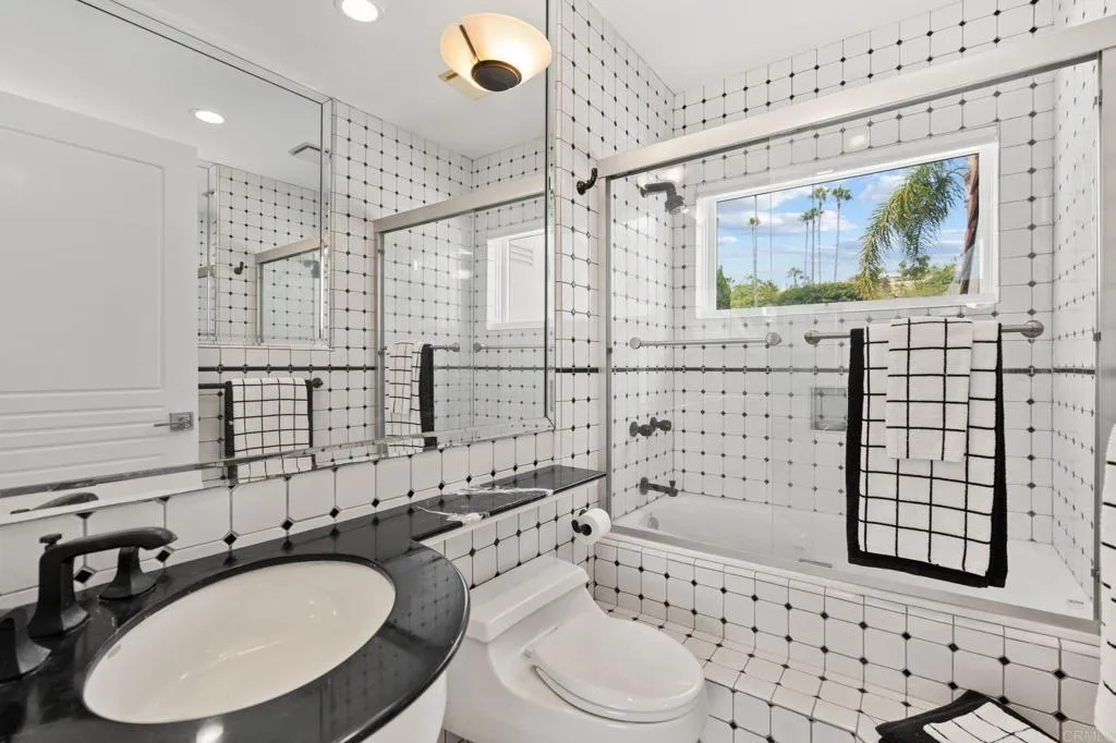 https://cdn.realtyfeed.com/cdn/127/306523913/f566d75af597d3edd308814341465a66.webp