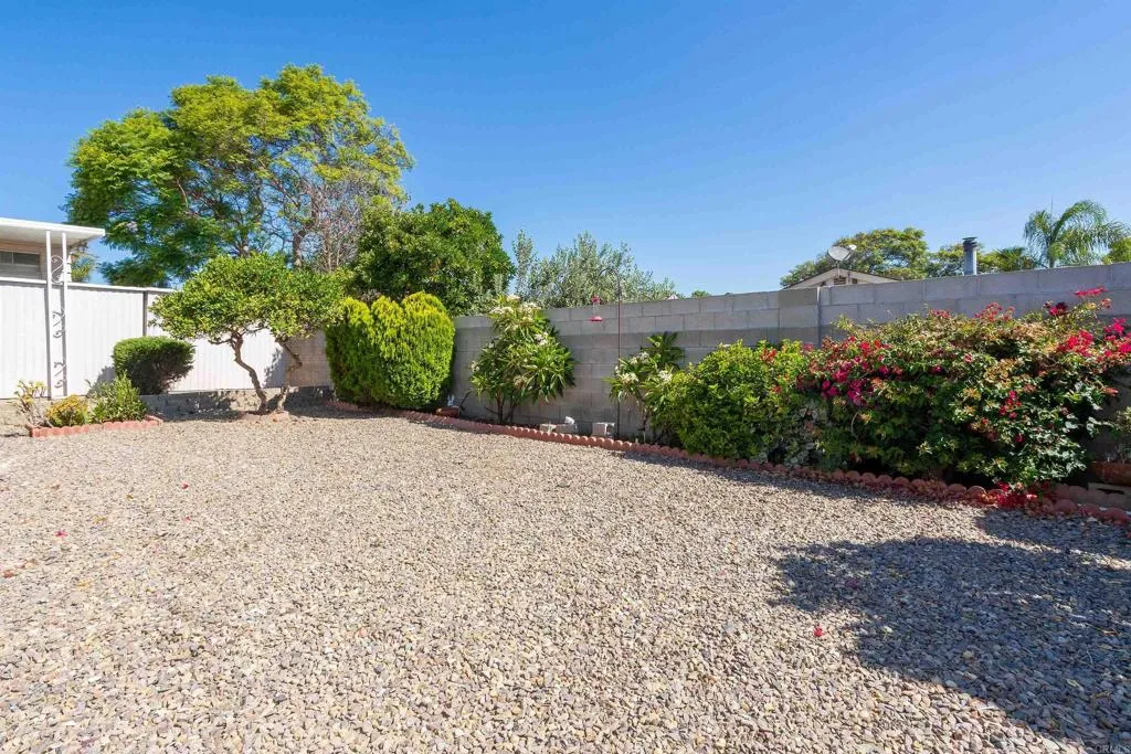 https://cdn.realtyfeed.com/cdn/127/306523934/792e601cf3ea1ee99ff3d82feda55e15.webp