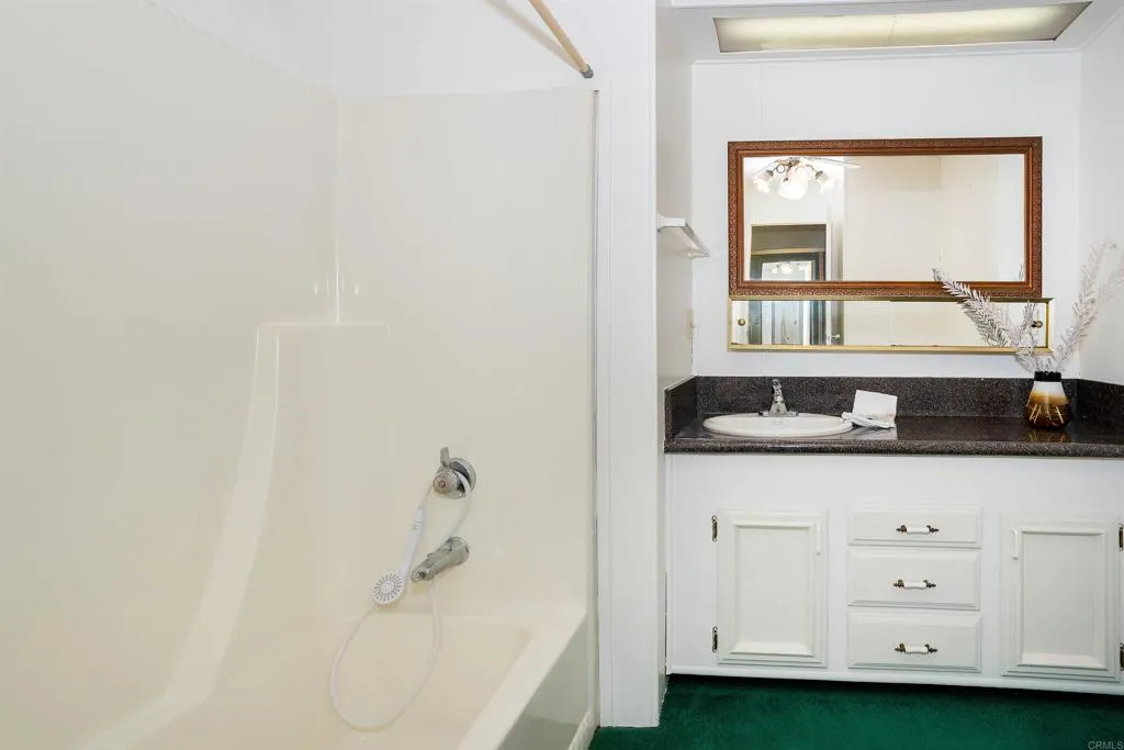 https://cdn.realtyfeed.com/cdn/127/306523934/8388a1ed98adfa319ee3431587787d12.webp