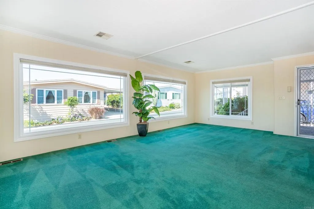 https://cdn.realtyfeed.com/cdn/127/306523934/b55a2c96b334ff5eea66637ea4a933d3.webp