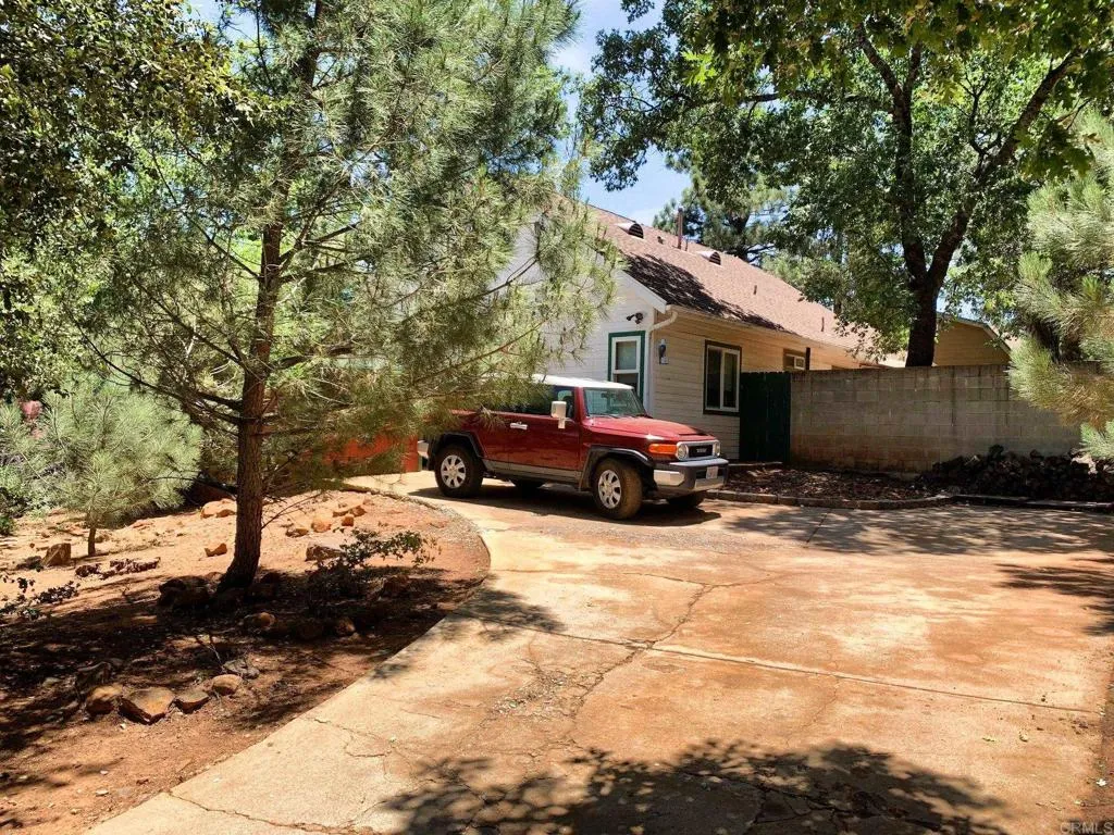 https://cdn.realtyfeed.com/cdn/127/306523935/f44ef26fb72078b21ae897b453756a11.webp
