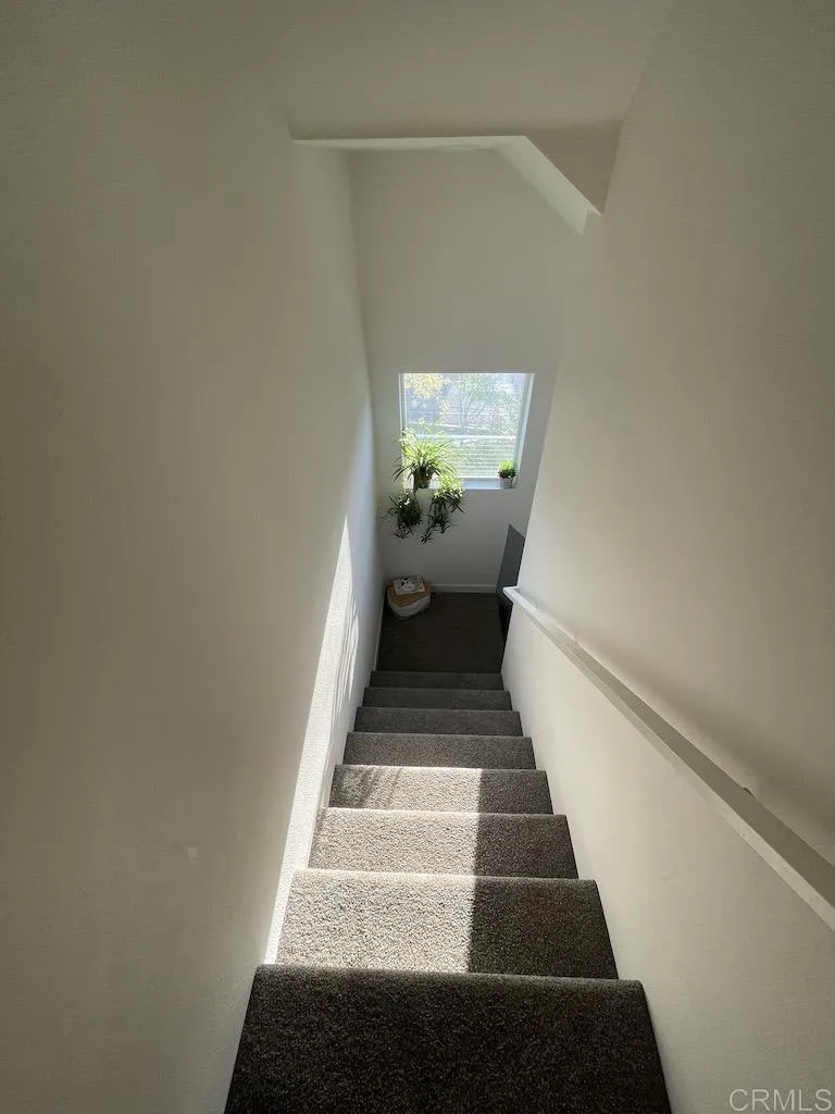 https://cdn.realtyfeed.com/cdn/127/306523946/524d1df0a6042eba81f0e6b2d9c6c37f.webp