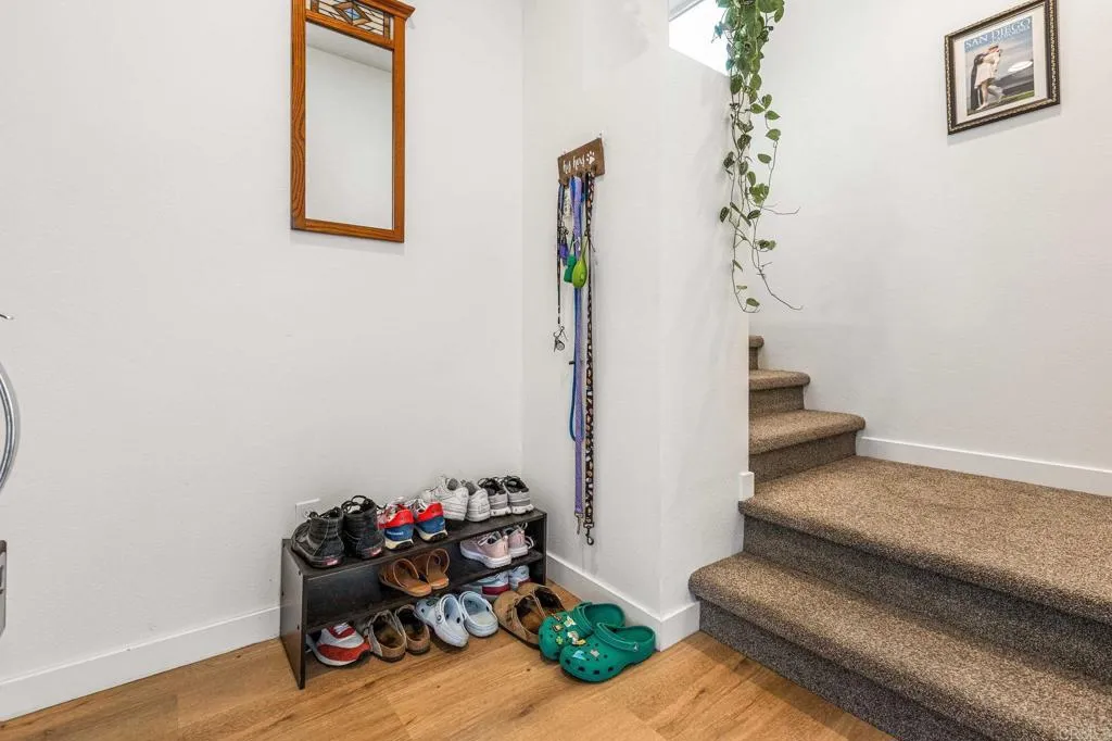 https://cdn.realtyfeed.com/cdn/127/306523946/57375aa7b8d8e8aa69b74c56fdd5b5b1.webp