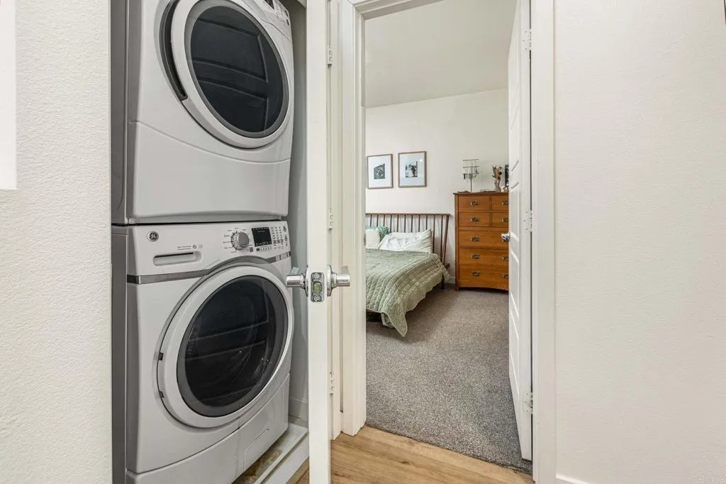 https://cdn.realtyfeed.com/cdn/127/306523946/d8b063aaed2253ebaebcf740863837c1.webp