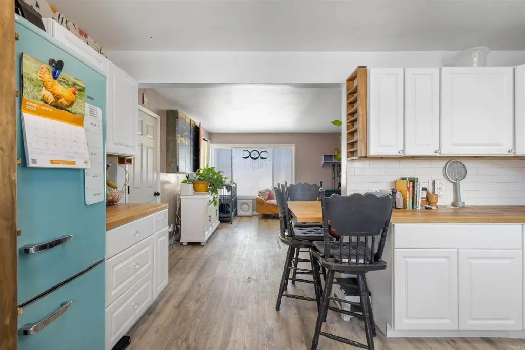 https://cdn.realtyfeed.com/cdn/127/306523954/2843b7f8e0925b09df3e72928ee60216.webp