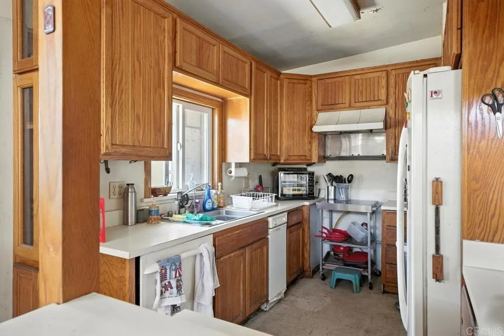 https://cdn.realtyfeed.com/cdn/127/306524041/5972199bd862b49cf5ac0887dee3ffa7.webp