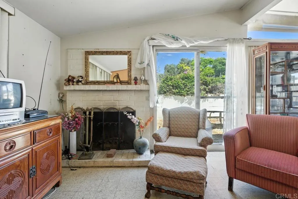 https://cdn.realtyfeed.com/cdn/127/306524041/9aee890111517ef9f5ab5a54ce3561d5.webp