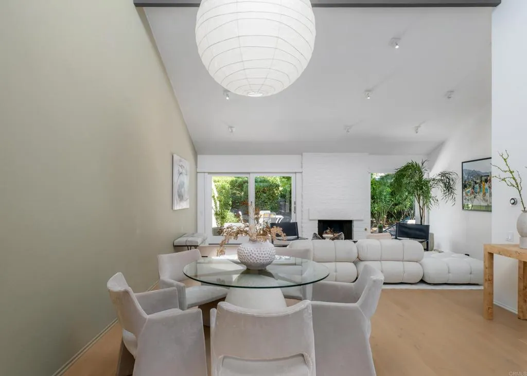 https://cdn.realtyfeed.com/cdn/127/306524094/39d0bf42214660cdc207a1e4a458b828.webp