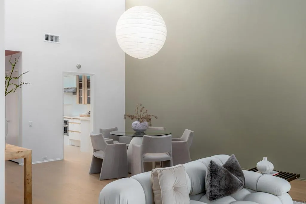 https://cdn.realtyfeed.com/cdn/127/306524094/4fc9f69e9ca6609f807ec33dce869ec7.webp