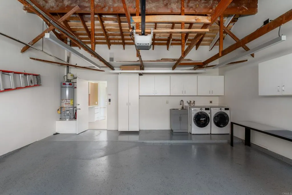 https://cdn.realtyfeed.com/cdn/127/306524094/61c7ab06daf9e2efcb0995a8ca897c6f.webp