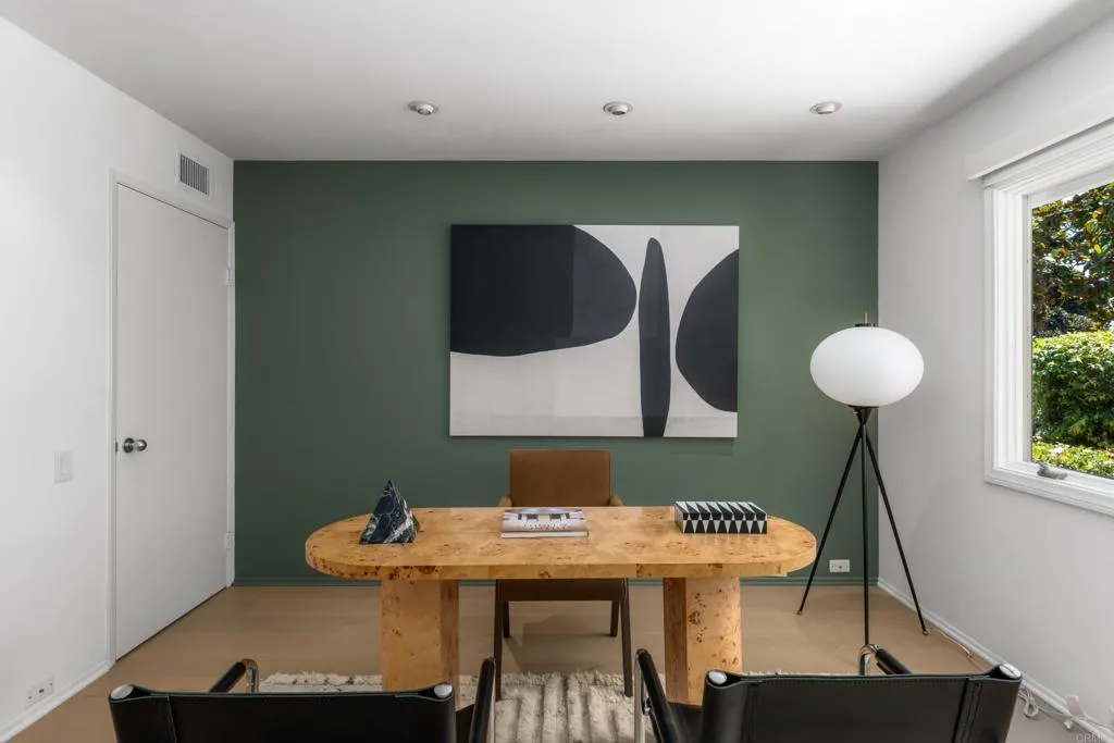 https://cdn.realtyfeed.com/cdn/127/306524094/7b14d9b57485bf256ff40c48f71f5a57.webp