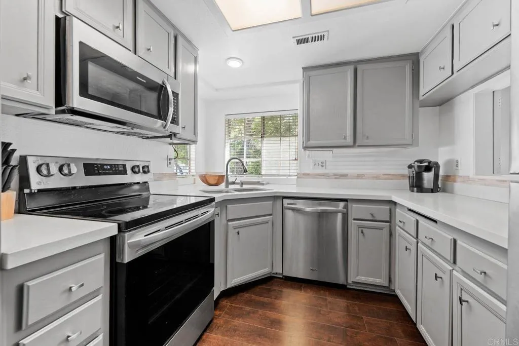 https://cdn.realtyfeed.com/cdn/127/306524097/69f92f736d2d0a9f4581fc621685ec3b.webp