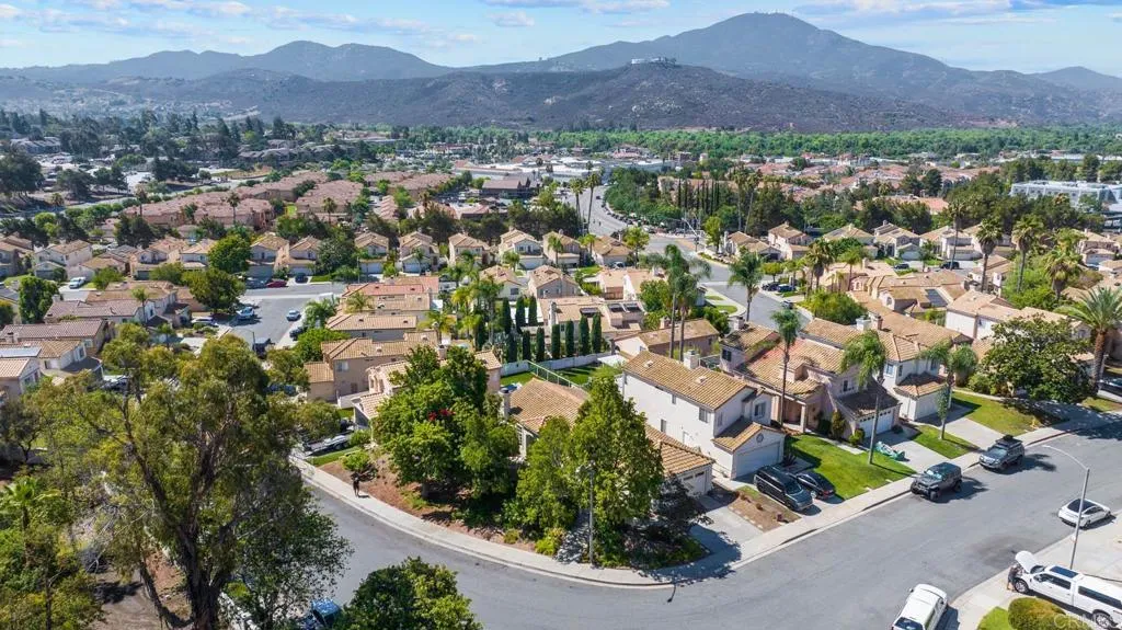 https://cdn.realtyfeed.com/cdn/127/306524097/909169c983876cb833d374bee1e4ab46.webp