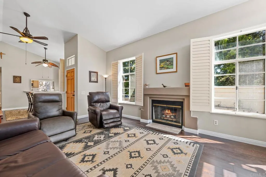 https://cdn.realtyfeed.com/cdn/127/306524097/e7ecc90661b345d199342c185d0b0dc1.webp
