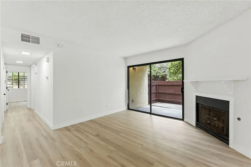 https://cdn.realtyfeed.com/cdn/127/306524098/4f87f04f94d4c289a39298995a2e2392.webp