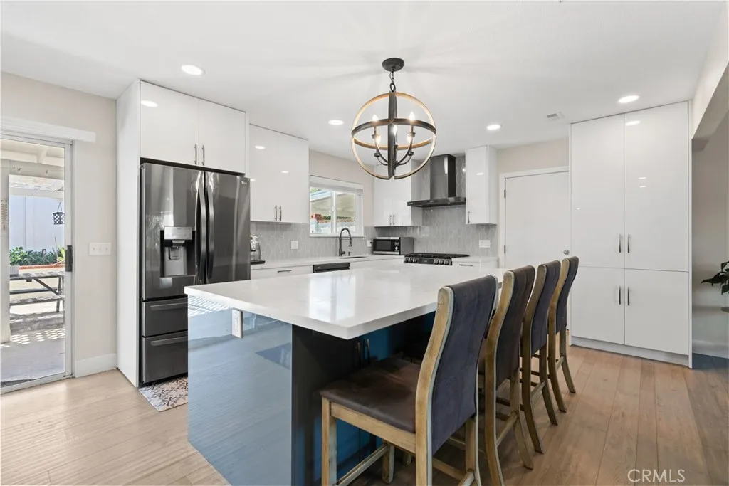 https://cdn.realtyfeed.com/cdn/127/306524114/2128ede6a19085d14a35dad3df38c6d1.webp