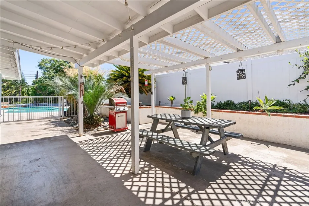 https://cdn.realtyfeed.com/cdn/127/306524114/2361dc3a4a0f530b03797be69c5f7f3a.webp