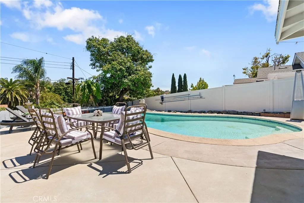 https://cdn.realtyfeed.com/cdn/127/306524114/519e9c5469b7ec16845083db6c6a9571.webp