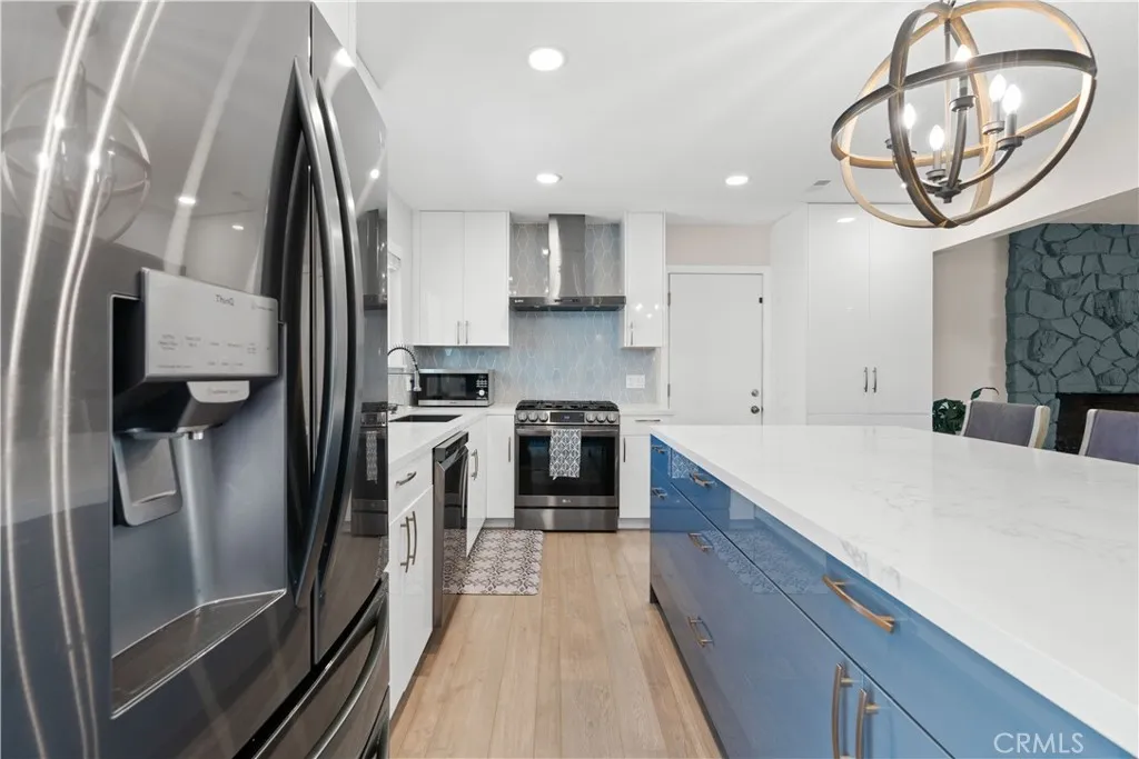 https://cdn.realtyfeed.com/cdn/127/306524114/6a23f2a1391904f0b6a45ab00a8d399b.webp