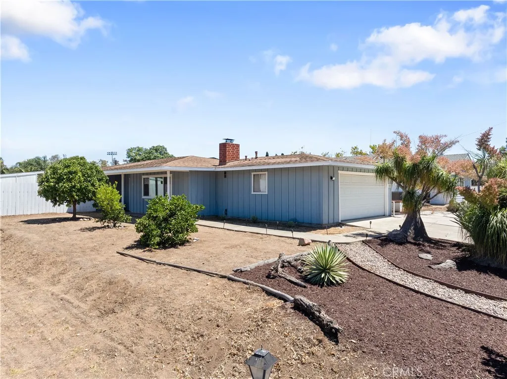 https://cdn.realtyfeed.com/cdn/127/306524114/ce86279cd834f1af1540233608a6a952.webp