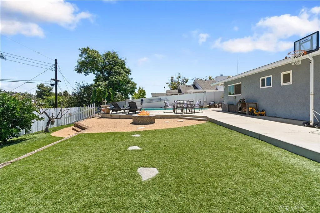 https://cdn.realtyfeed.com/cdn/127/306524114/d9a7f03ef085cc0c8c08f86b57e9d241.webp