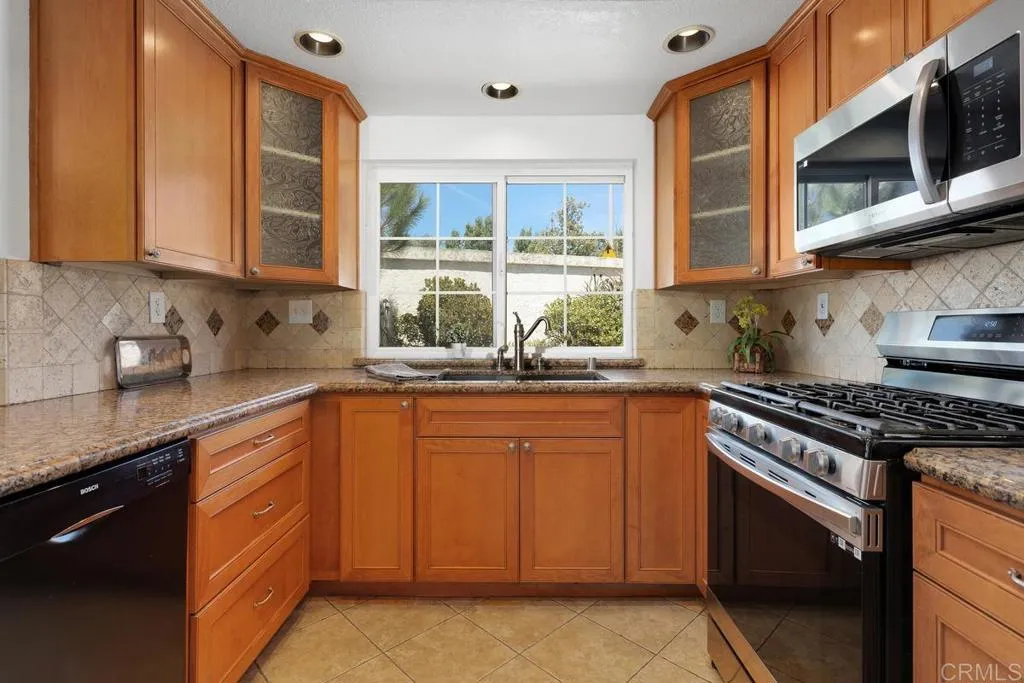https://cdn.realtyfeed.com/cdn/127/306524128/5d51c74db7054f9e2c0419e6cff7399f.webp