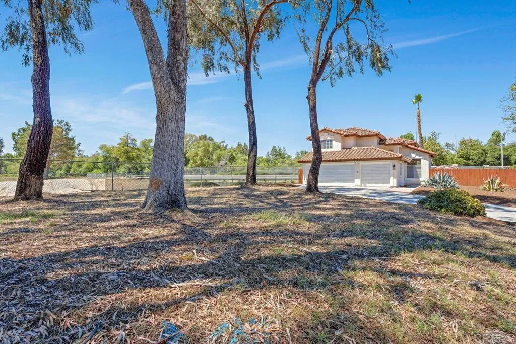 https://cdn.realtyfeed.com/cdn/127/306524128/7fb3ac4e63358b9b9c4806cec516e7c5.webp