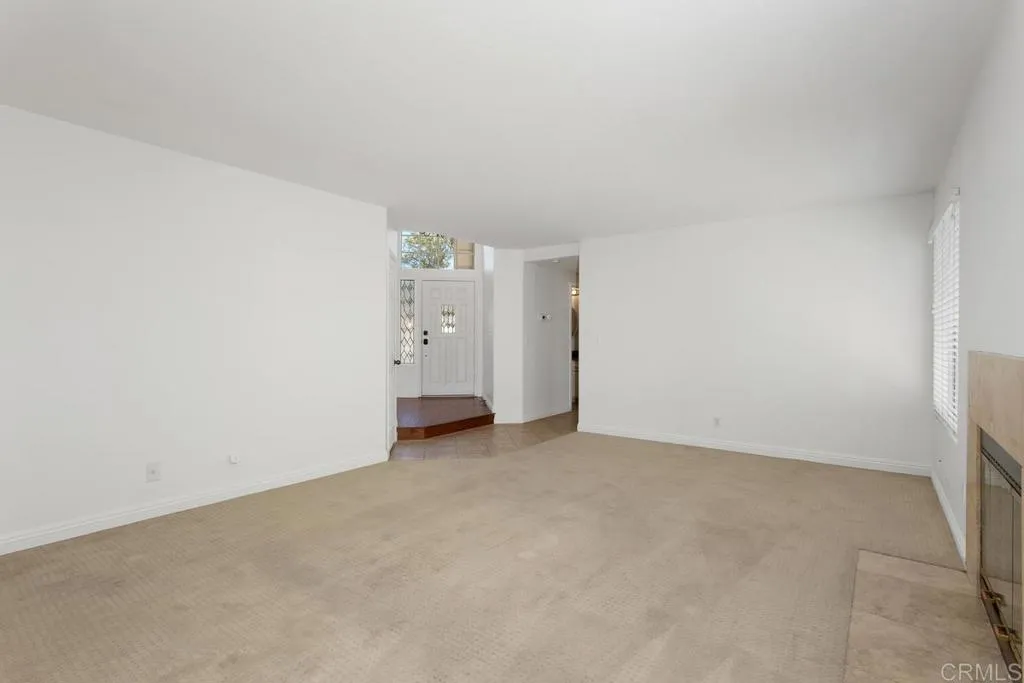 https://cdn.realtyfeed.com/cdn/127/306524128/b44c09c4afeff3f411086d7be21895d9.webp