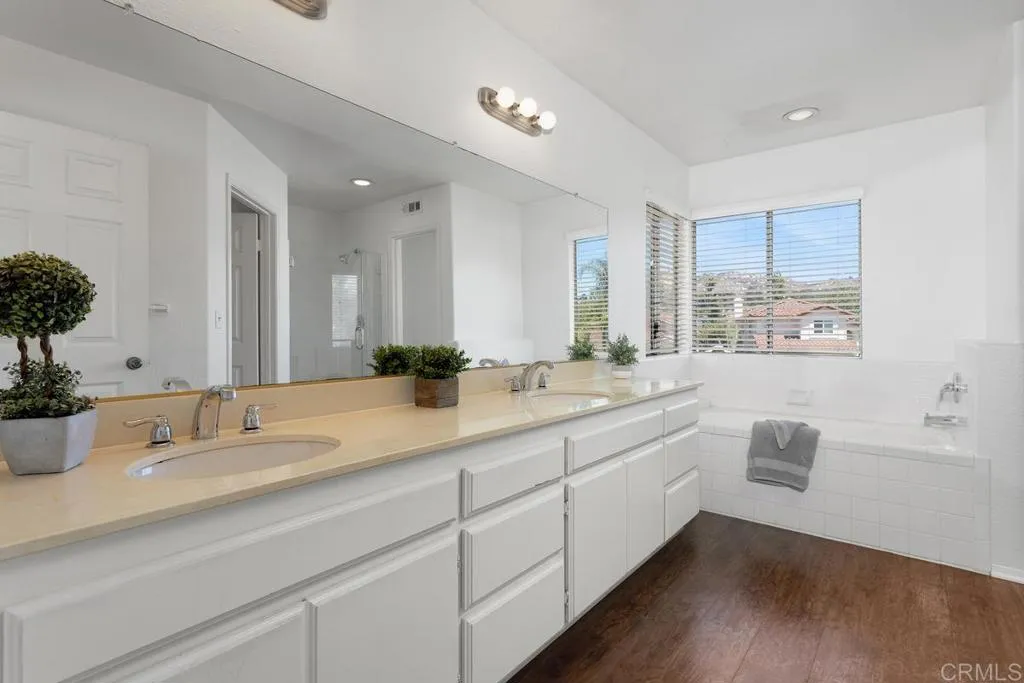 https://cdn.realtyfeed.com/cdn/127/306524128/be588af9c5bf6de95739860264d67170.webp