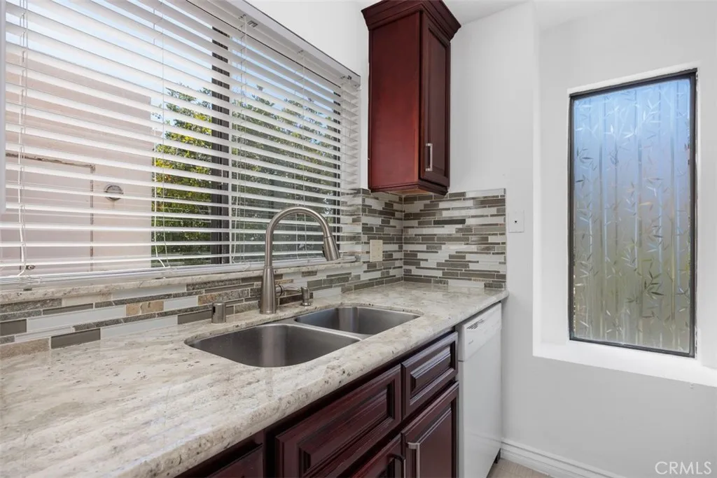 Photo #8: OC25176842 Listing: Photo #8