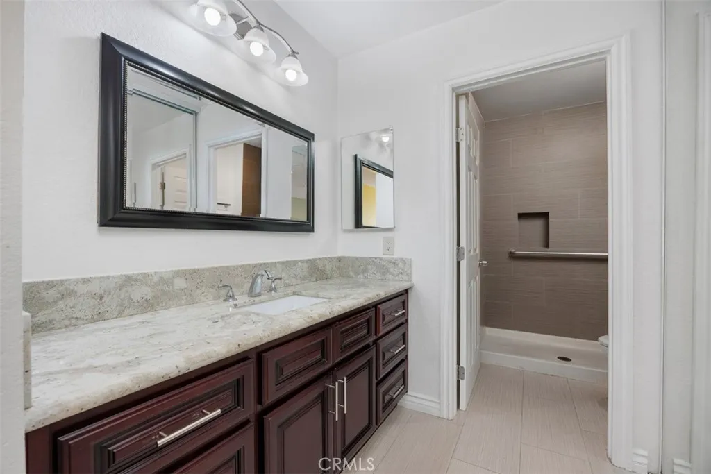 Photo #12: OC25176842 Listing: Photo #12