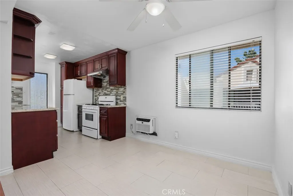 Photo #7: OC25176842 Listing: Photo #7