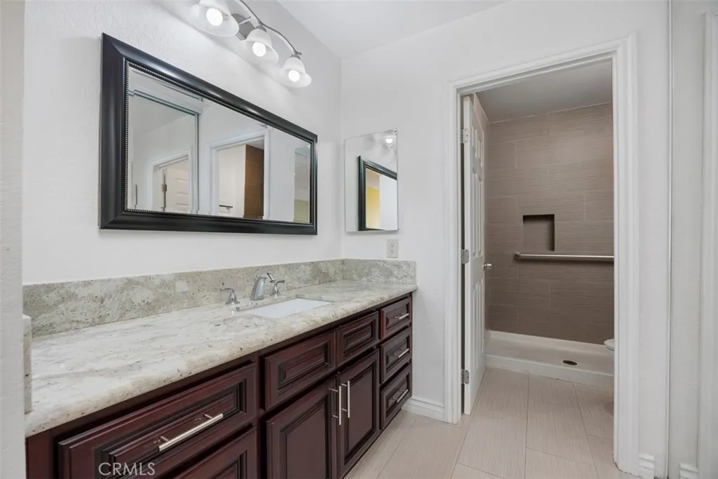 Photo #9: OC25176842 Listing: Photo #9