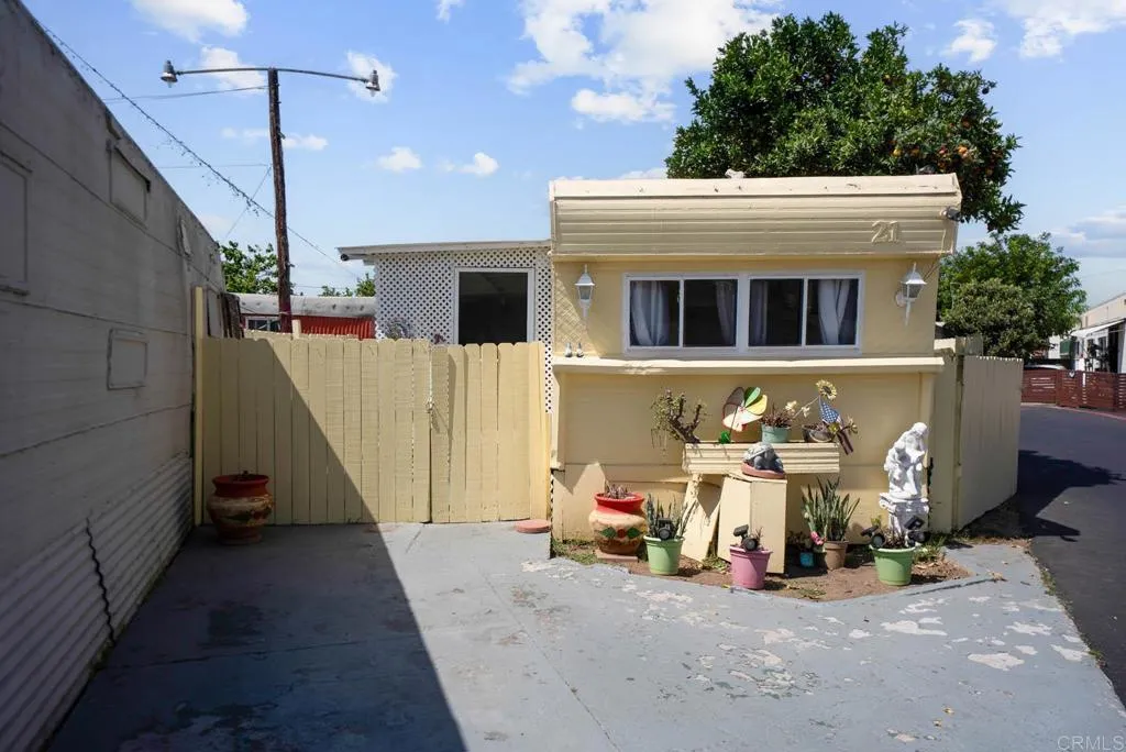 https://cdn.realtyfeed.com/cdn/127/306524245/37e8c0079d2a00b0d9642dc47796fa9f.webp