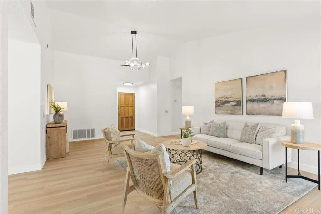 https://cdn.realtyfeed.com/cdn/127/306524256/80466bdea9ab720c444aaf070b1f9511.webp