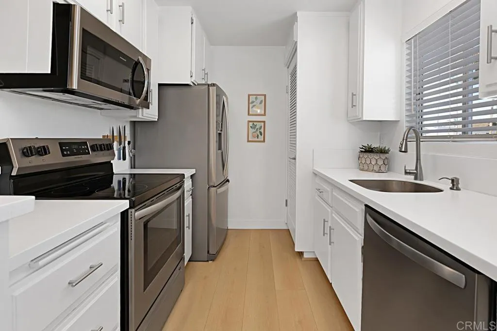 https://cdn.realtyfeed.com/cdn/127/306524260/5cc9b3d87bcbc1c8665b759a73de4dd2.webp