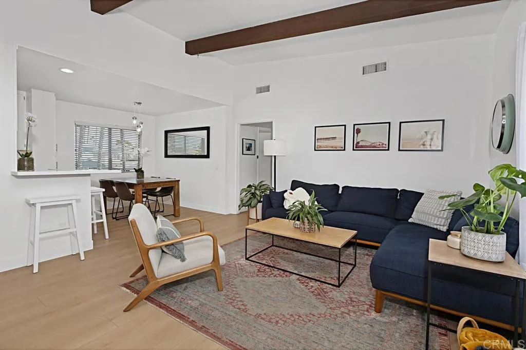 https://cdn.realtyfeed.com/cdn/127/306524260/c7c28411840562d337d90eec6529a4d5.webp