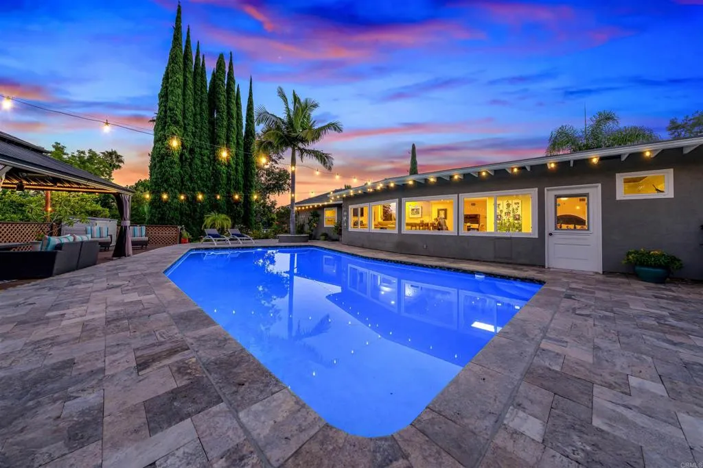 https://cdn.realtyfeed.com/cdn/127/306524278/49181ef7d609bbc59558f3c2966ec2d5.webp