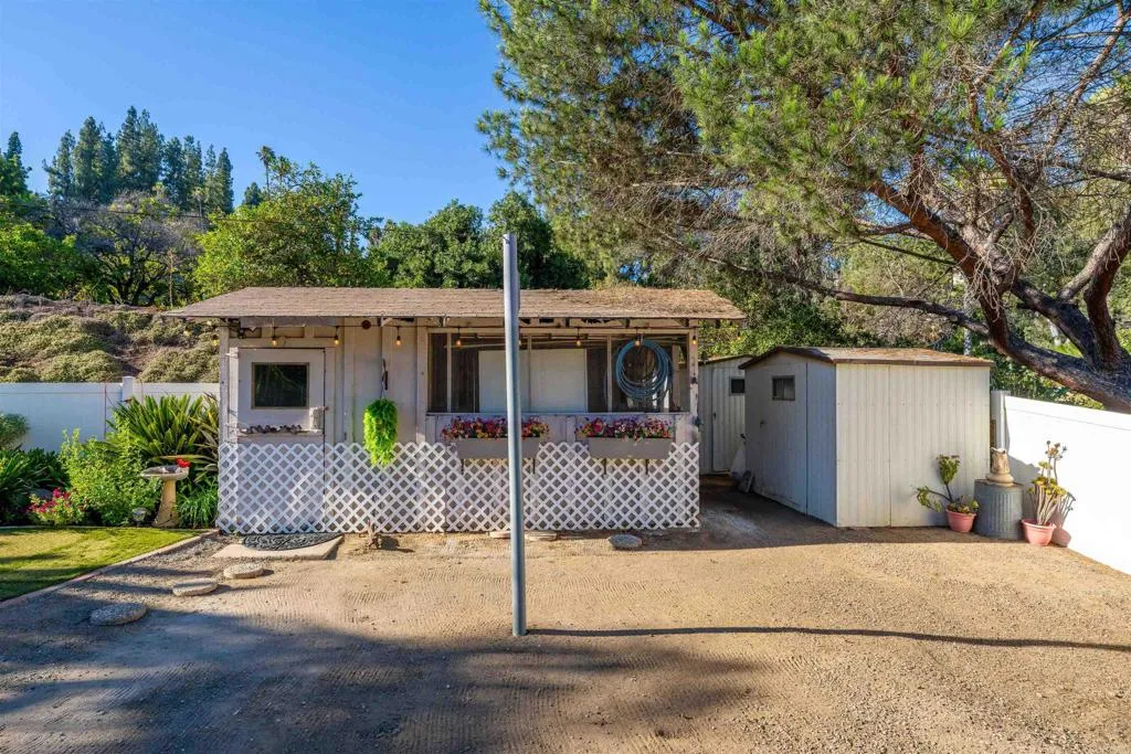 https://cdn.realtyfeed.com/cdn/127/306524278/92b6db17ab8a81626a925028e03fa0da.webp