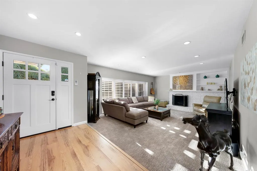 https://cdn.realtyfeed.com/cdn/127/306524278/9655b346501b09c12f3a9bec8db09300.webp