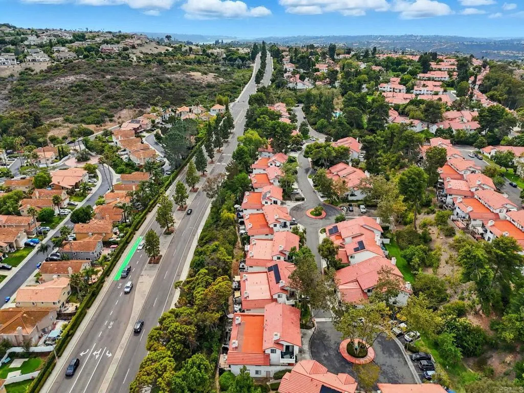 https://cdn.realtyfeed.com/cdn/127/306524327/7936824516f053b5e6c2106f6fffb79f.webp