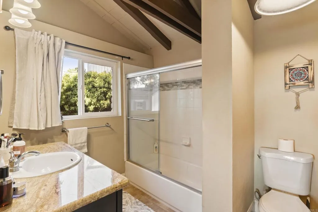 https://cdn.realtyfeed.com/cdn/127/306524331/0dfdf718a5c3e231f67d75edbdbc8f7a.webp
