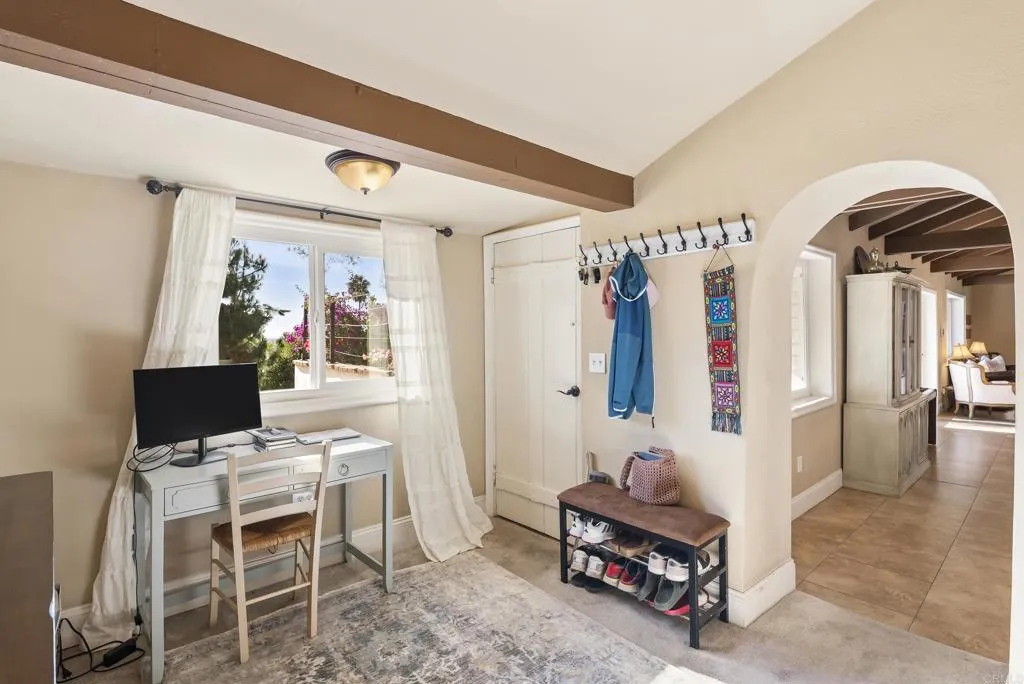 https://cdn.realtyfeed.com/cdn/127/306524331/4adf7daf7698ab6bc84efd26b4f375ca.webp