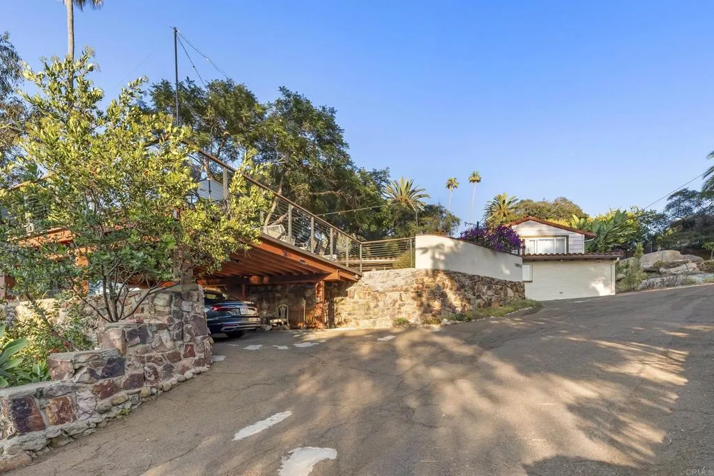 https://cdn.realtyfeed.com/cdn/127/306524331/9885b7959ca7c488b8545bacc50362d8.webp