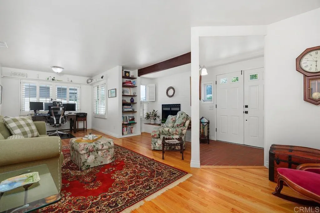 https://cdn.realtyfeed.com/cdn/127/306524333/d845f5f2cad5a96e9c6e91c5f1a1e1fc.webp
