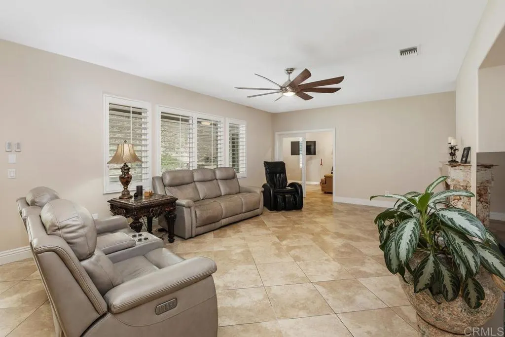 https://cdn.realtyfeed.com/cdn/127/306524343/f51e642c798593a32357c1ba0726ffab.webp