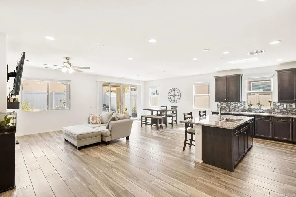 https://cdn.realtyfeed.com/cdn/127/306524372/105cfc28f34ec73d39cd42a91f6ca607.webp