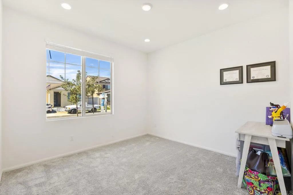 https://cdn.realtyfeed.com/cdn/127/306524372/11f95e74cc6fe5109fdb5201eb2e7499.webp