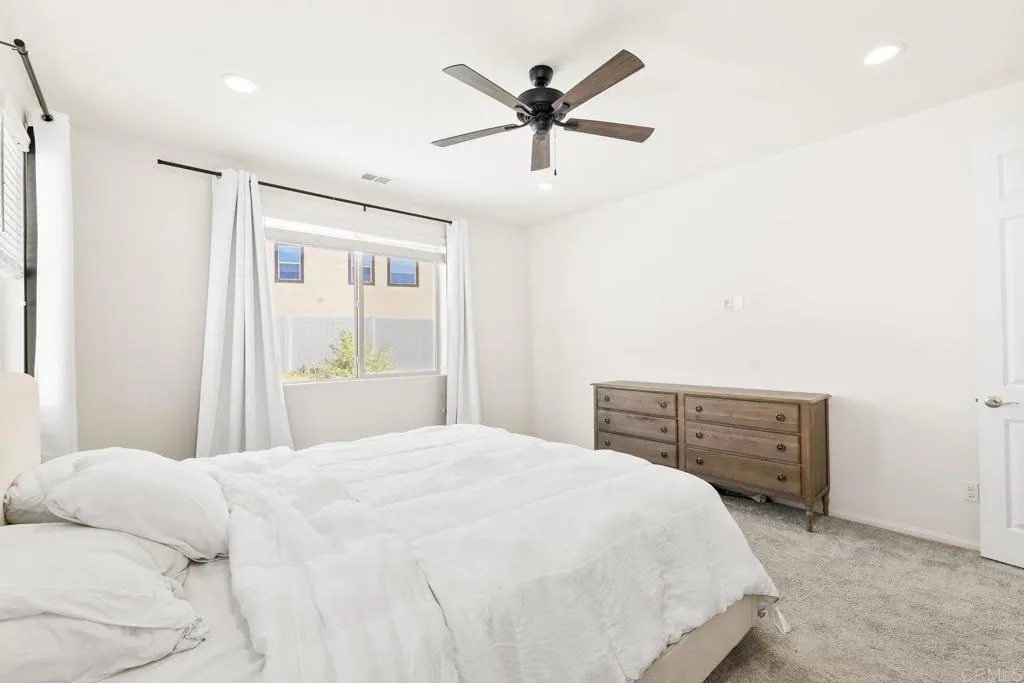 https://cdn.realtyfeed.com/cdn/127/306524372/19c707cbbfb5338ada044f075b65fe47.webp