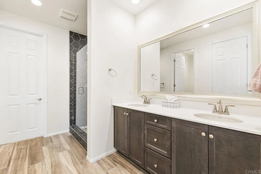 https://cdn.realtyfeed.com/cdn/127/306524372/5326d5623faff1bc63df7954e10219a0.webp